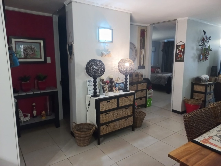 2 Bedroom Property for Sale in Gansbaai Central Western Cape